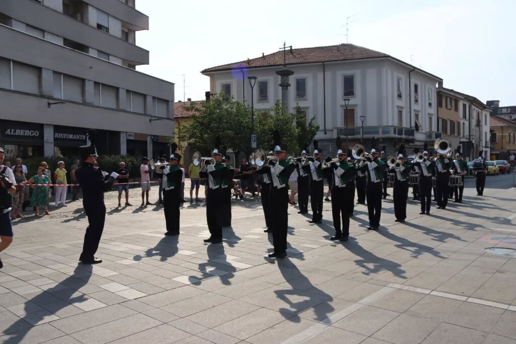 banda mariano comense - Brianza parade Band Veduggio